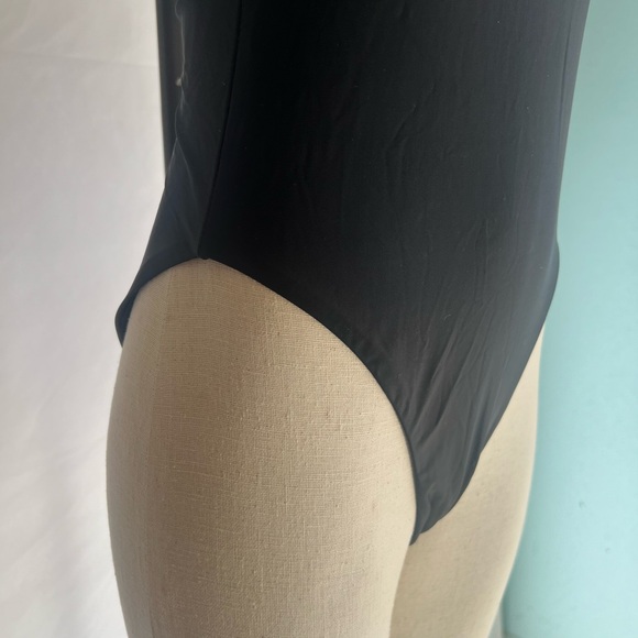 Sports Illustrated Sexy One Piece Swimsuit - Picture 2 of 5